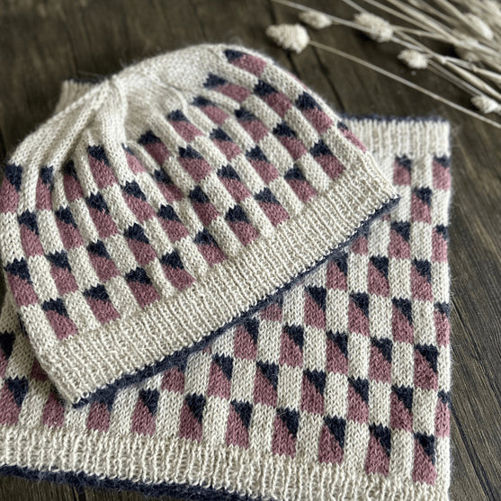 Tipsy - Beanie
6