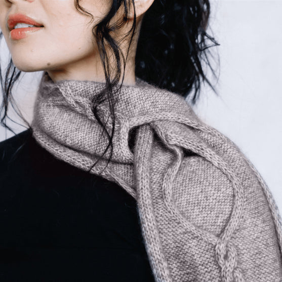 Isley - Opengewerkte Sjaal met Kabel
5
