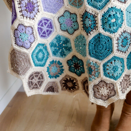 Aura - Plaid - #FrostandBloomCAL
4