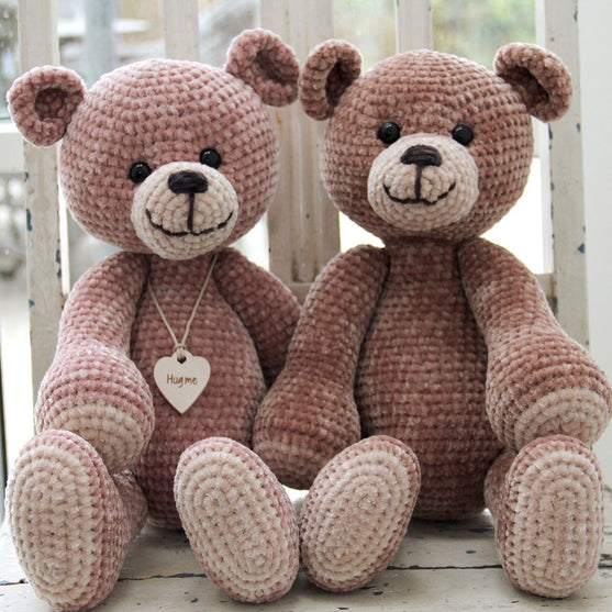 Happy Bears
3