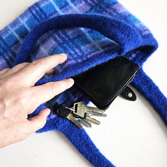 Voor alle dagen en feestjes - Vilten tas
2