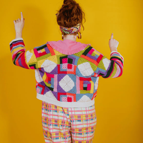 No Shades of Grey - Vest - Haakpatroon
8