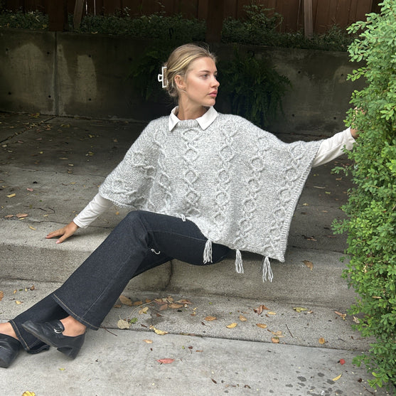 Denise - Poncho
3