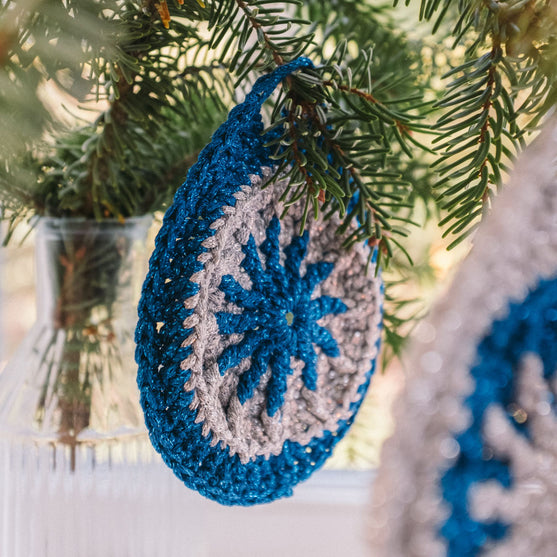 Shiny Bauble - Kerstboomversiering
12