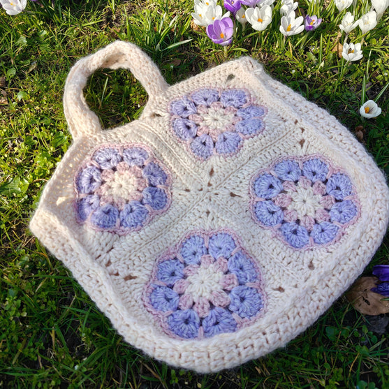 Bouquet of Love - Tas
3