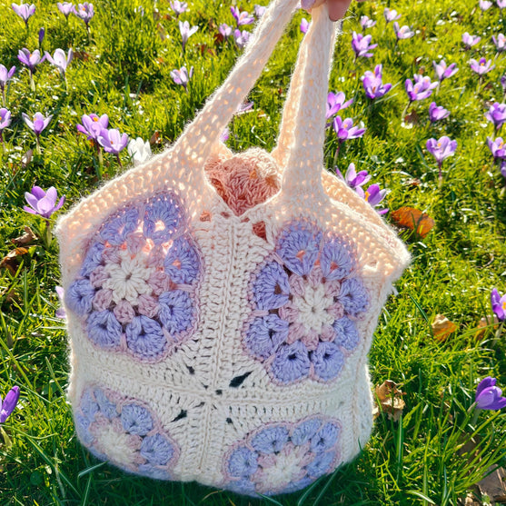 Bouquet of Love - Tas
2