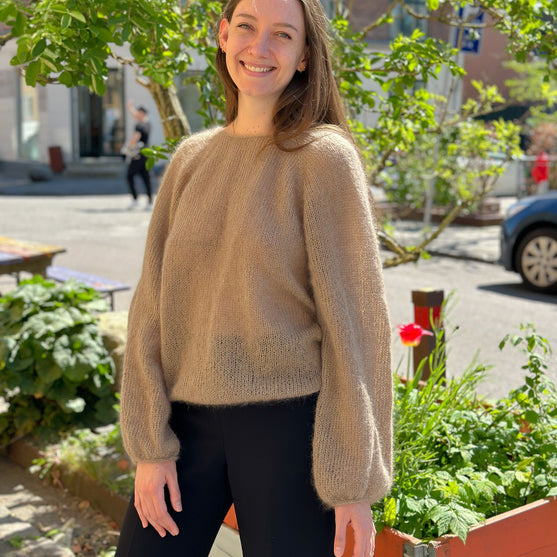 Camille - Sweater
2