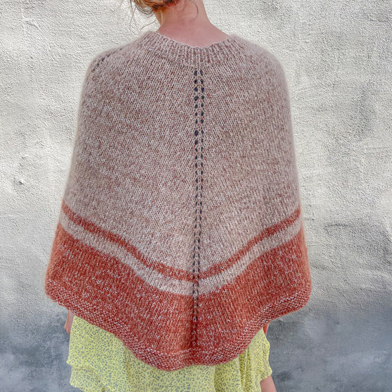 Katharine - Poncho
4