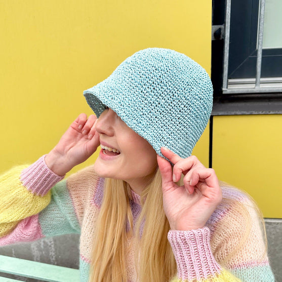 Vega - Zomerhoedje
2