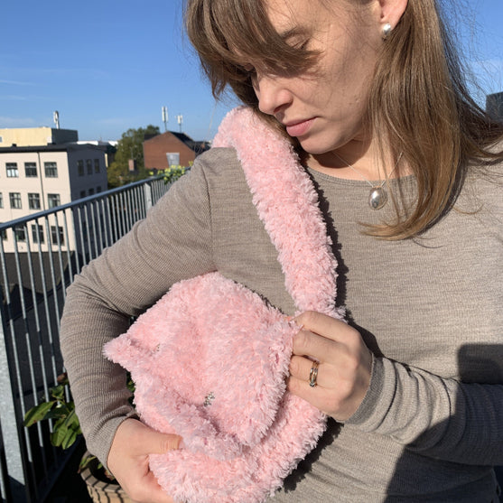 Phoebe - Tas
4