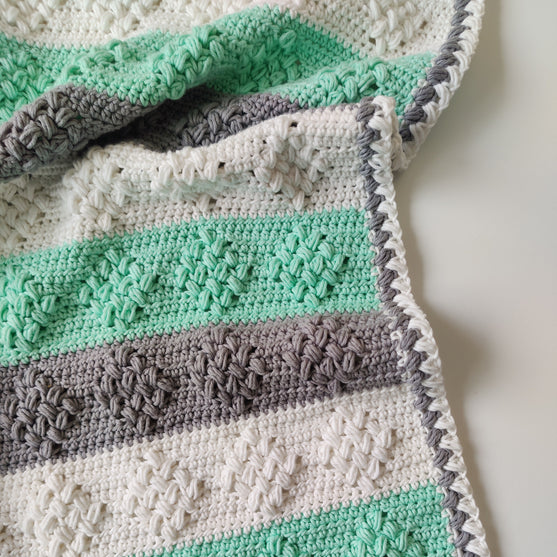 Diamond Bobble - Plaid
5