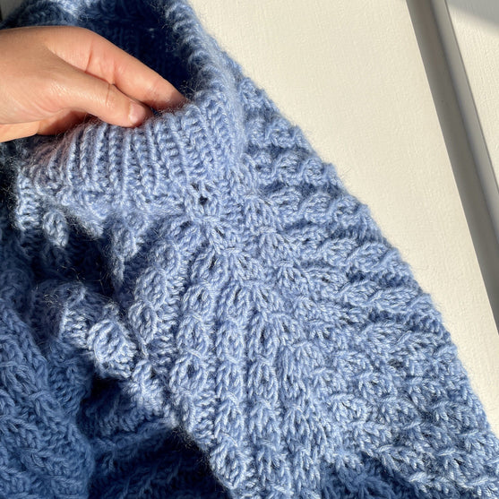 Easy Twist Sweater - Trui
4