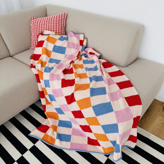 Hilma - Plaid
5