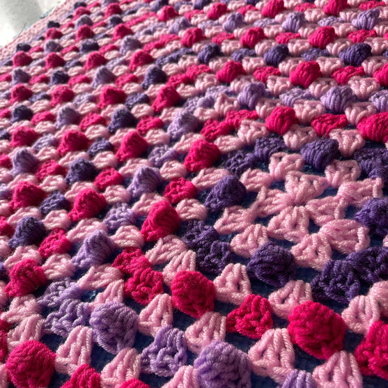Bella’s Bobble Granny Square - Deken
4