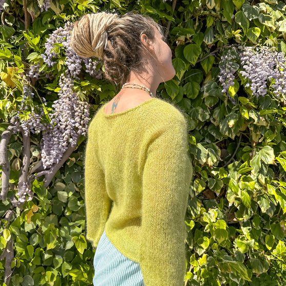 Summer Lotus - Trui
11