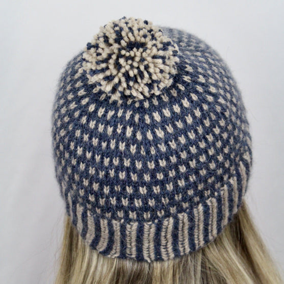 River Stone - Muts
3