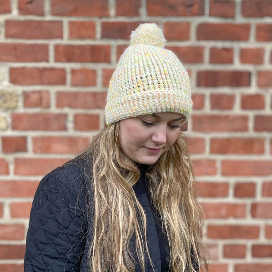 Tweed Muts
6