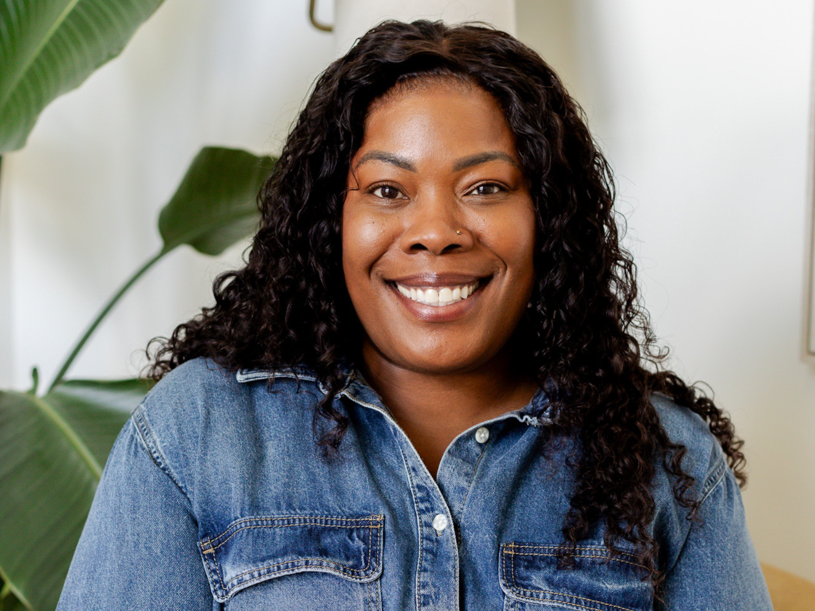 10 Secret Questions with Toni Lipsey: Uncovering the Magic Behind the #FrostandBloomCAL