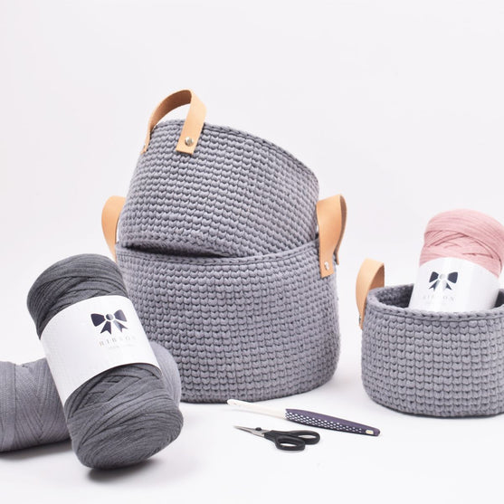 

Ribbon Mand met Leder Handvat in 3 Maten
1