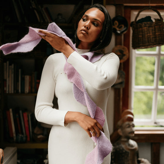 

Undulate - Ribbelsteek Waaier Sjaal
7