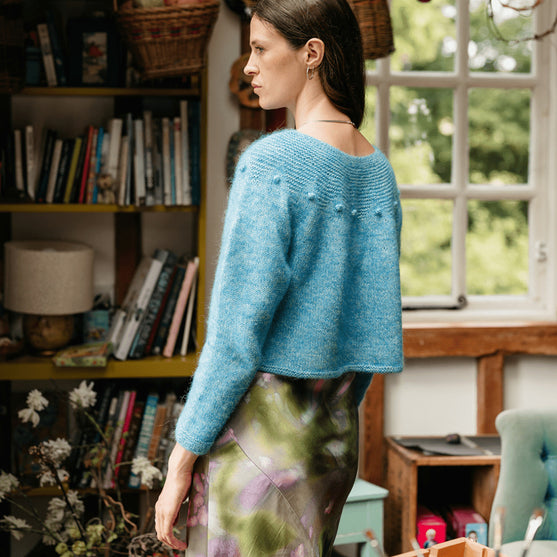 

Adorned Pullover - Trui met Ribbelsteek Pas
2