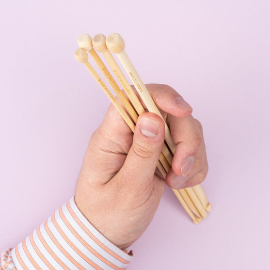 

Bamboe Tunische Haaknaald - 25 cm - Hobbii
2