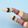 

Armwarmers met inbreipatroon
1