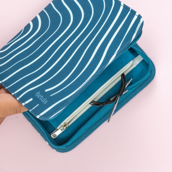 

Betula verwisselbare rondbreinaaldenset Essential - Cerulean - Hobbii
3