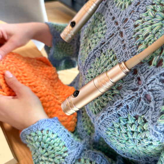 

Neklamp Deluxe - Champagne - Hobbii
7