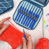 

Cosmo Haaknaaldenset - 9 maten - Indigo - Hobbii
9