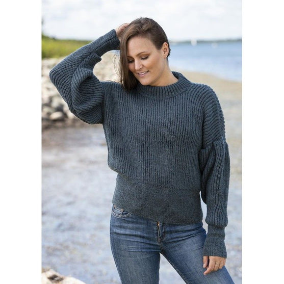 

1759 - Patensteek trui met plooien in de mouwen
3