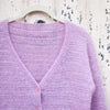 

Essence - Vest met V-hals
3