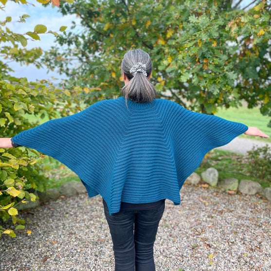 

Embrace - Cape
4