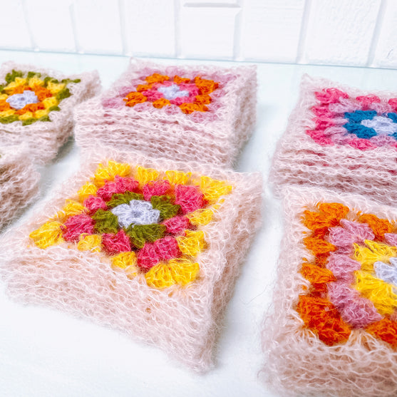 

Fluffy Love - Trui
2