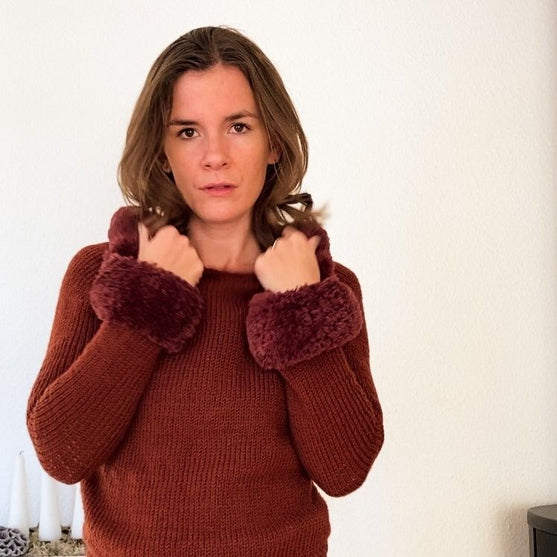 

Furry Friend - Trui
2