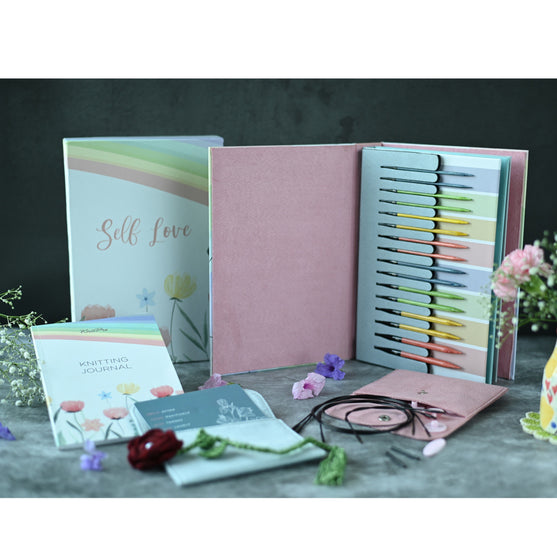 

Self Love - Verwisselbare Rondbreinaaldenset - KnitPro
6