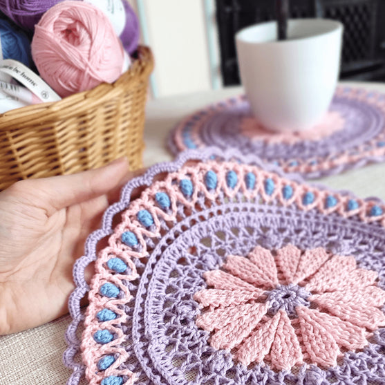 

Gwendolyne - Placemat
2