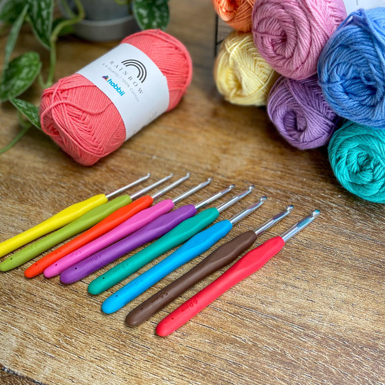 

Easy Touch Haaknaaldenset - 9 maten - Hobbii
3
