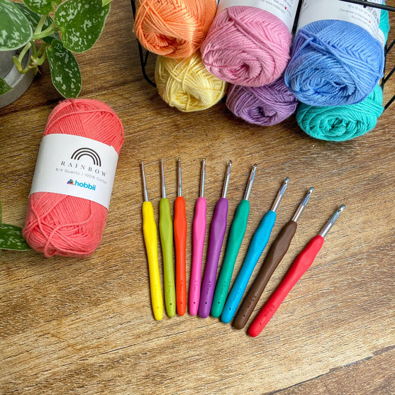 

Easy Touch Haaknaaldenset - 9 maten - Hobbii
2