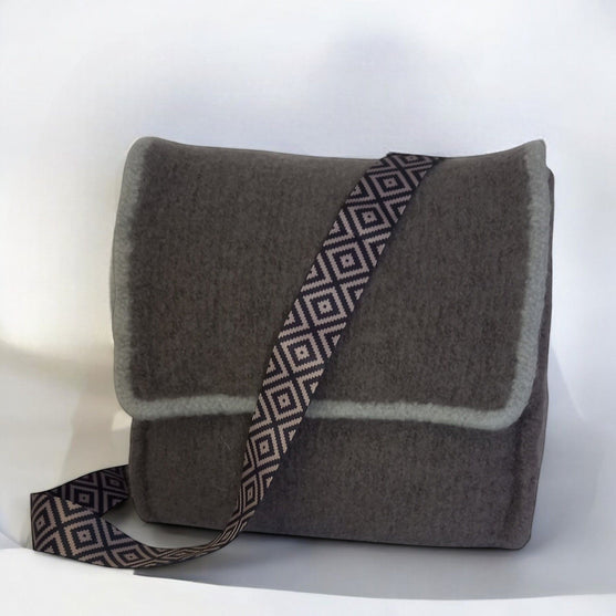 

Jess  - Vilten Tas
1