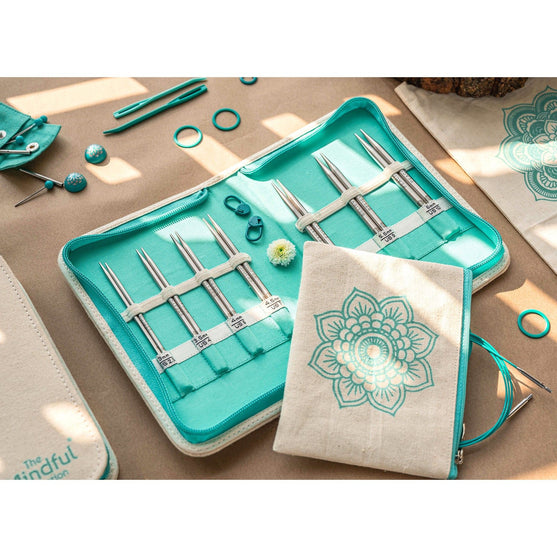 

The Kindness Set - Korte Verwisselbare rondbreinaalden - KnitPro
4